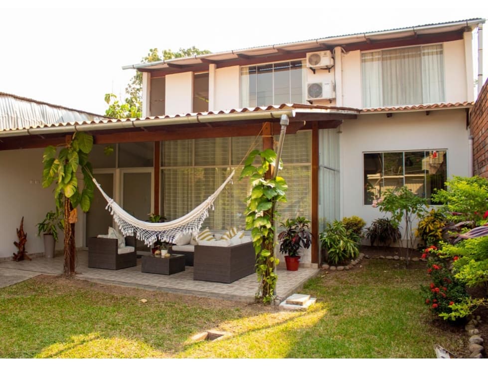 Casa moderna en la Banda de Shilcayo - 1