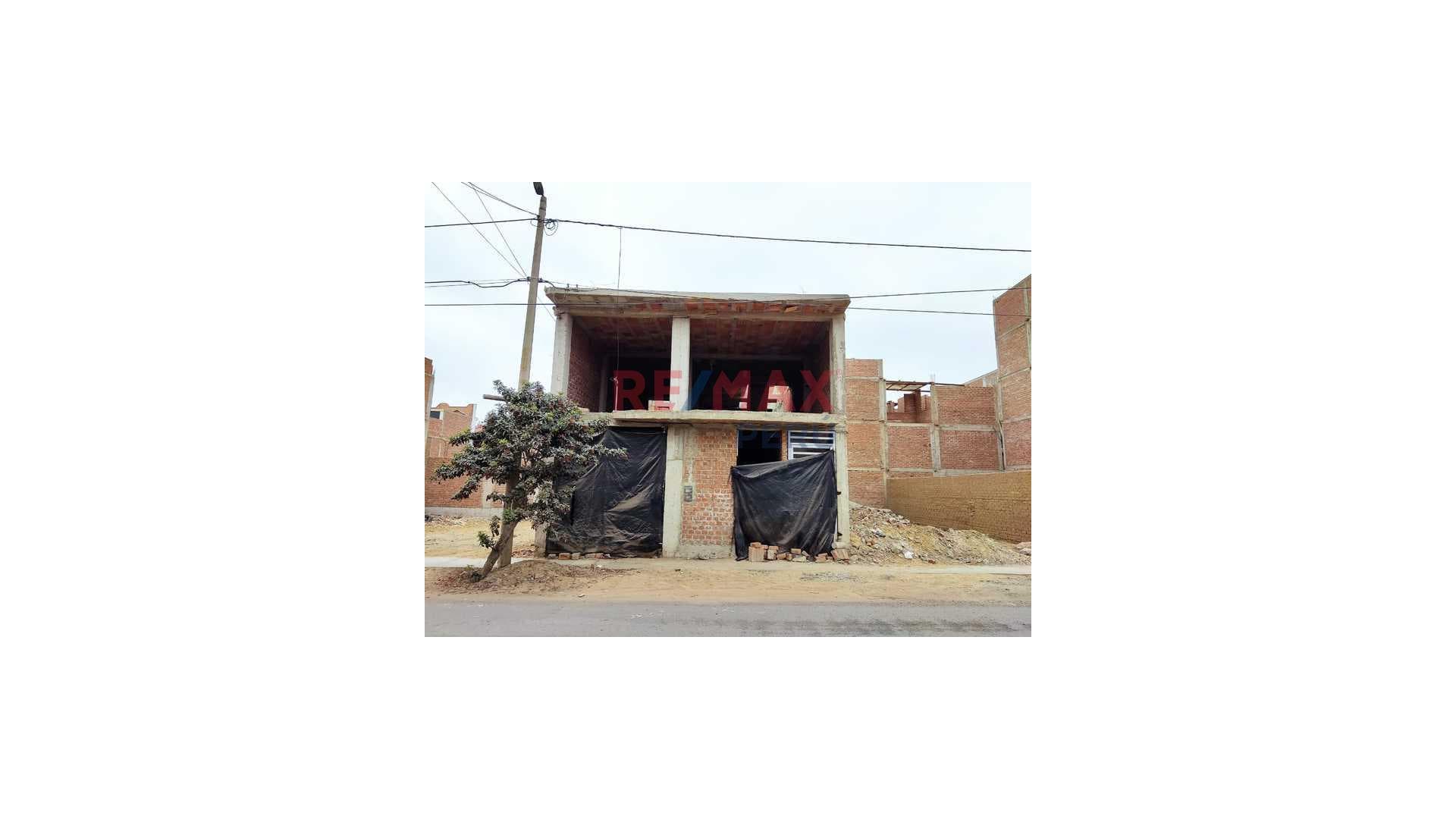 CASA EN PROYECTO DE 2 PISOS EN URB. SAN ISIDRO - 1