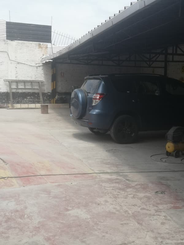 OCASIÓN!! VENDO LOCAL EN EL CENTRO HISTÓRICO DE LA CIUDAD - 1