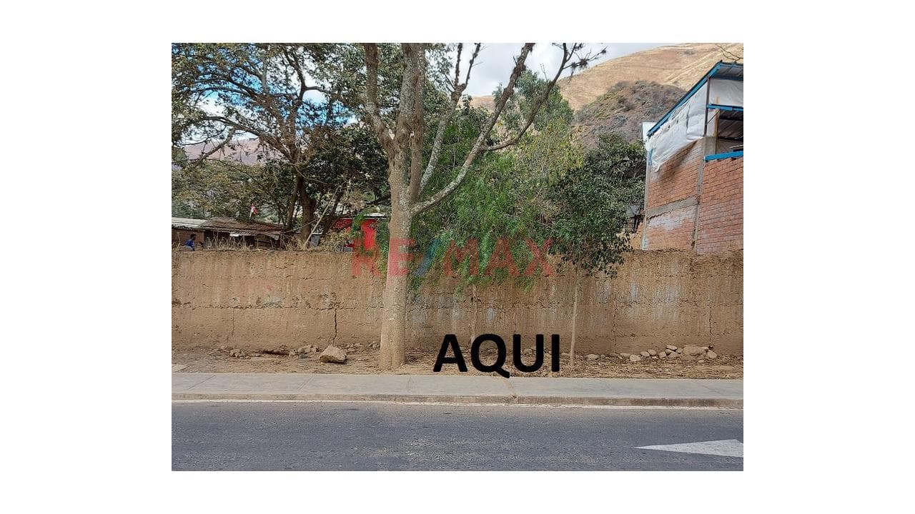 VENDO TERRENO CERCA AL PUENTE EN LA CARRETERA DE ACCESO - 2