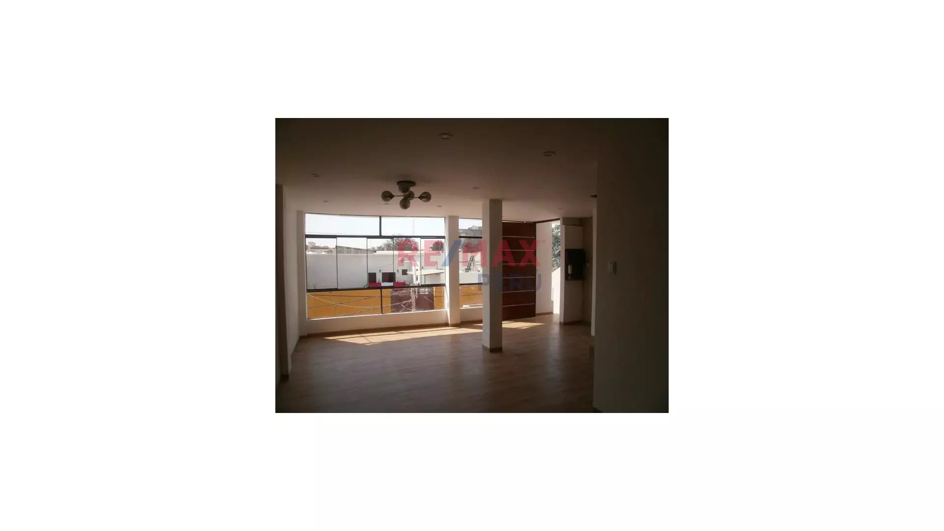 VENDO DEPARTAMENTO DUPLEX - URB. LOS PARQUES \" IPUEMAPE\" 938490397 - 1