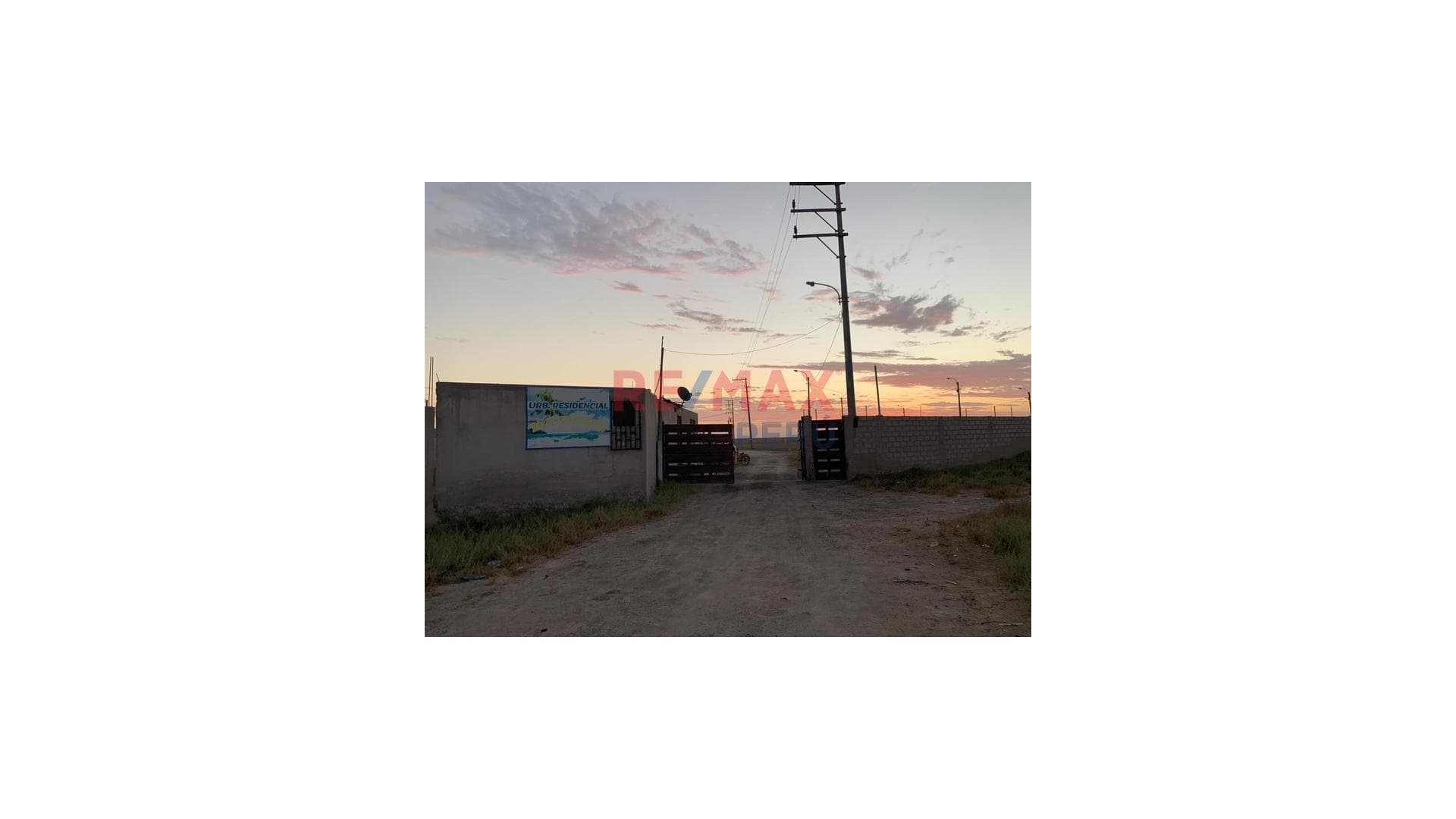 Se vende terreno de 140 m2 en la Punta Camaná - 1