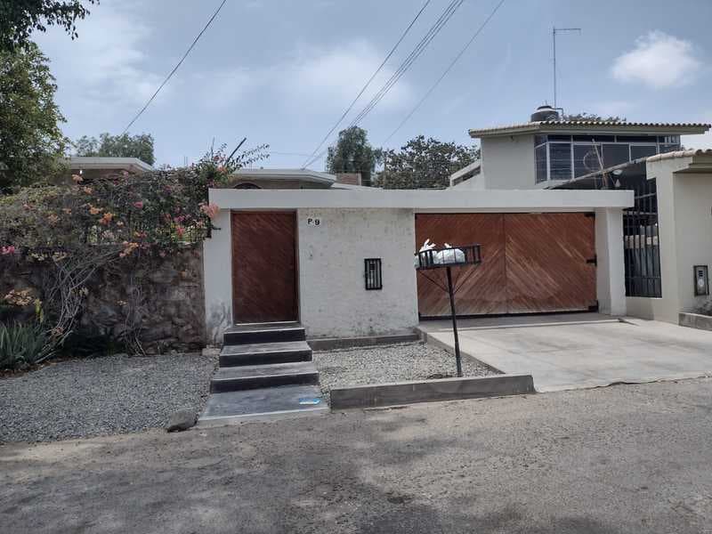 SE VENDE LOTE DE 1075M2 QUE CONSTA DE 2 DEPARTAMENTOS - 1