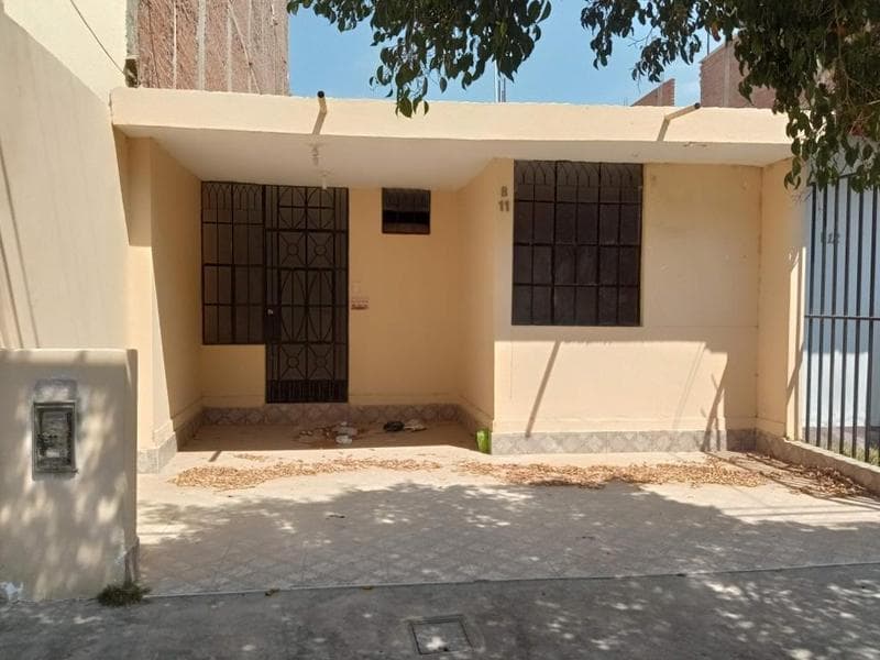 VENTA DE CASA EN LA LAGUNA DEL CHIPE - 1