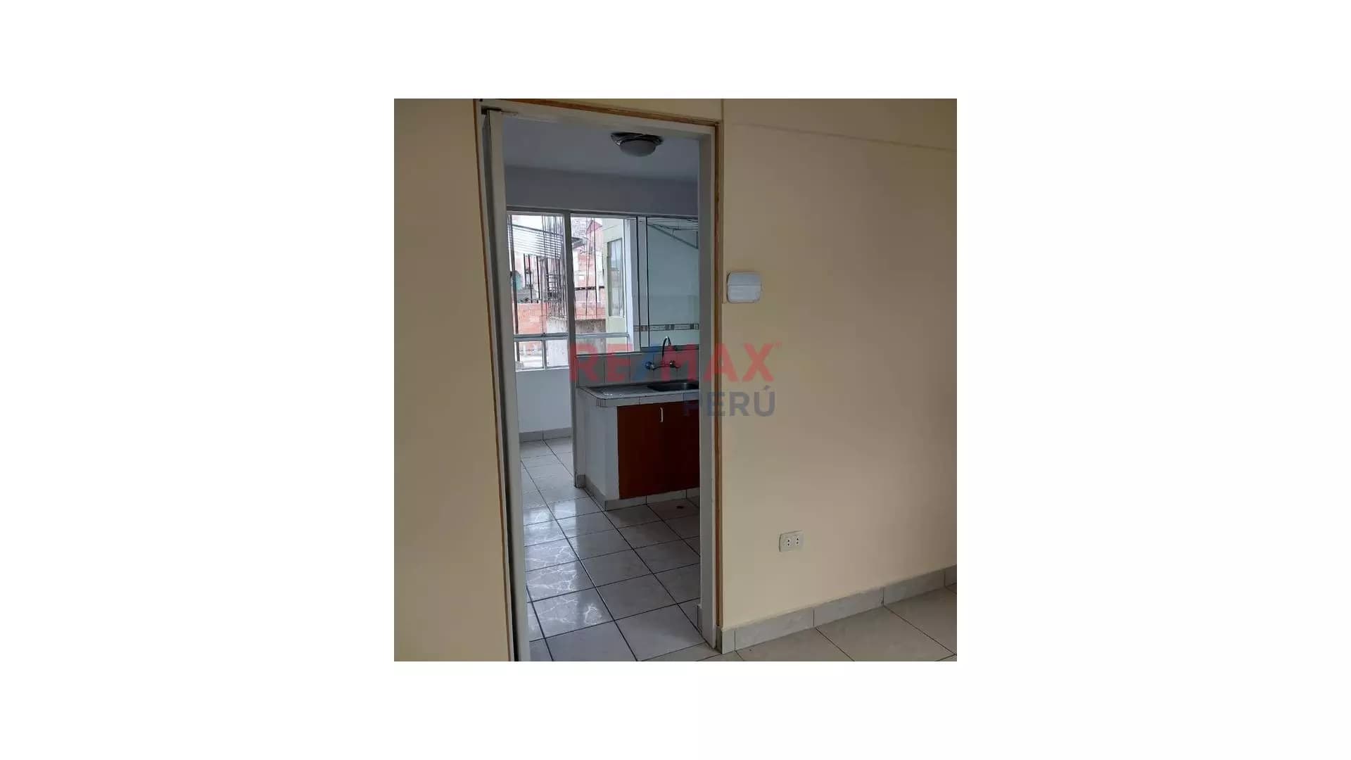 En Venta iluminado departamento en San Sebastian Cusco - 2