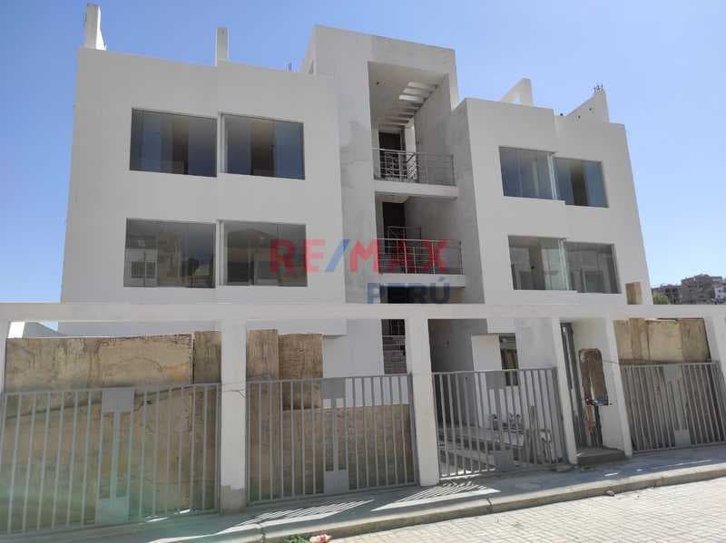 EDIFICIO SEMI ACABADO UBICADO EN QUINTA LOS ANDENES DE CAYMA - 1