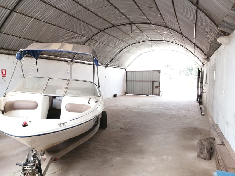 SE VENDE LOCAL COMERCIAL A 4 CUADRAS DE LA PLAZA - 1