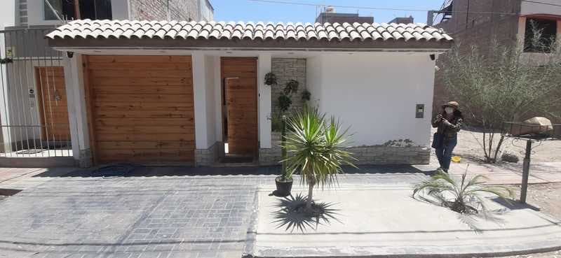 SE VENDE HERMOSA CASA CERCA AL CC. EL QUINDE .CON - 1