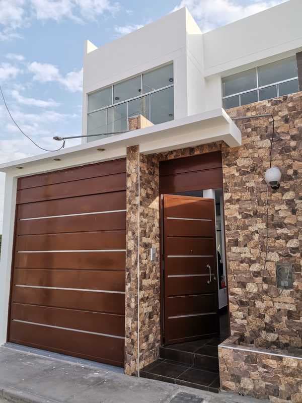 Hermosa casa de estreno en venta, ubicada Urb. Boulevard, por - 1