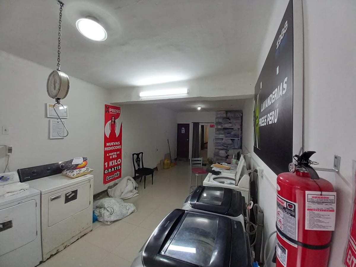 Local - La Victoria - 2