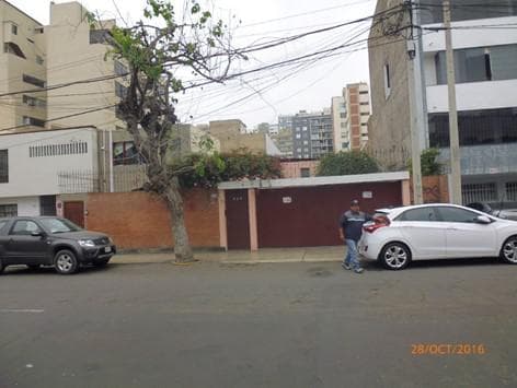 Terreno en Venta en Miraflores - 1