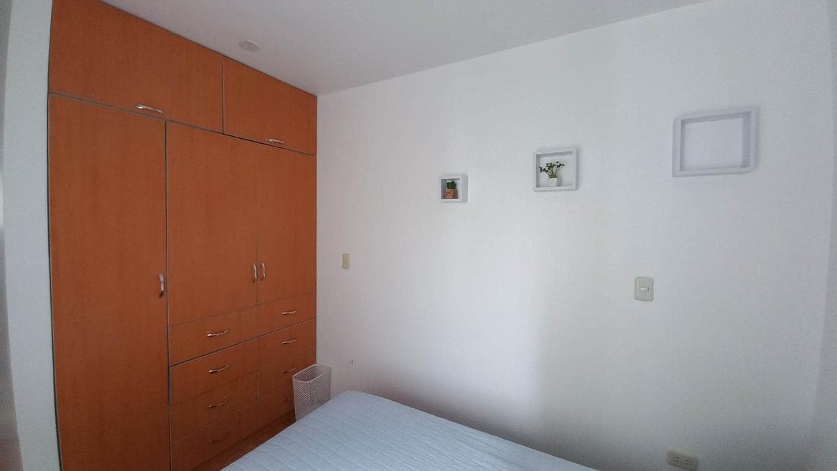 Hermoso Dpto Minimalista 3Er Piso, Ubicado A Media Cuadra Av. Proceres Y Av. Marañon - 2