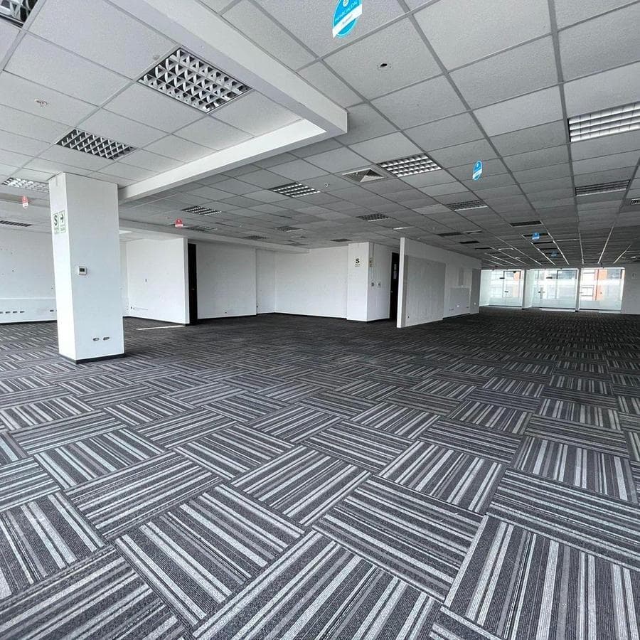 Alquiler Excelente Oficina - 1