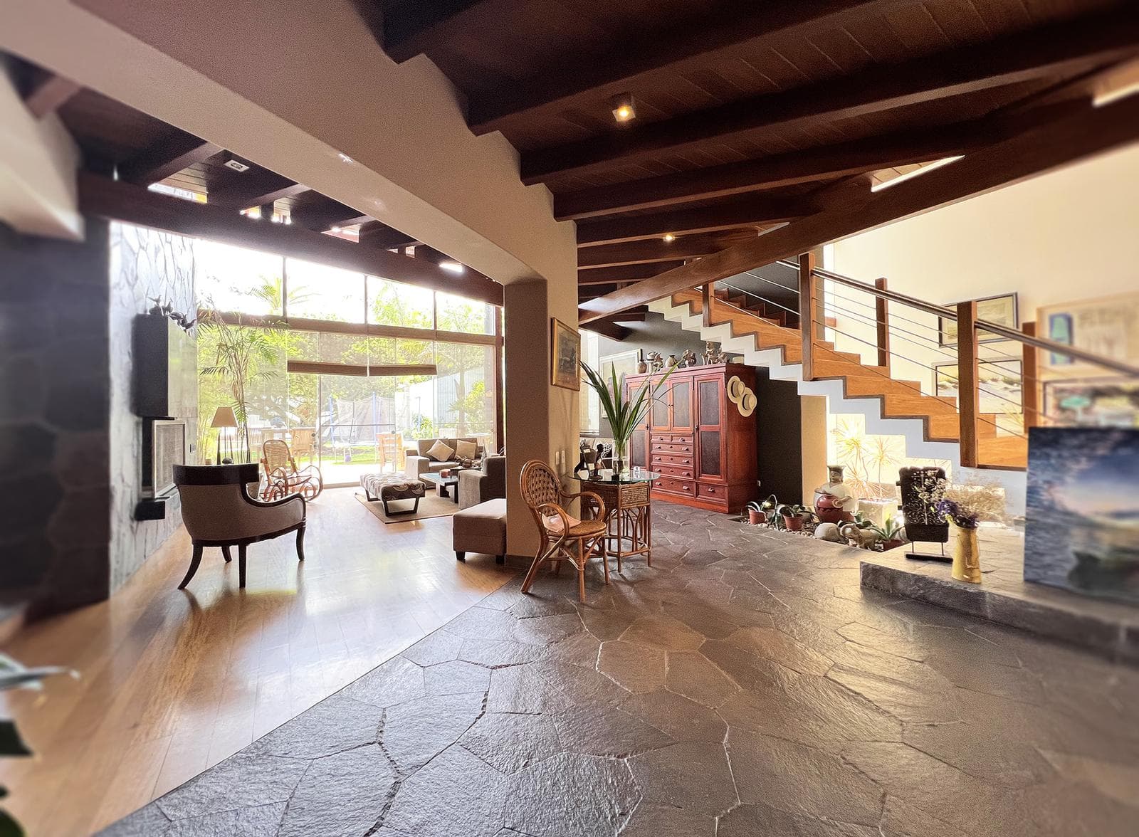 Casa en La Encantada de Villa - Arq. Titi Decol - 1,280 m2 - Piscina - amplios jardines - 1