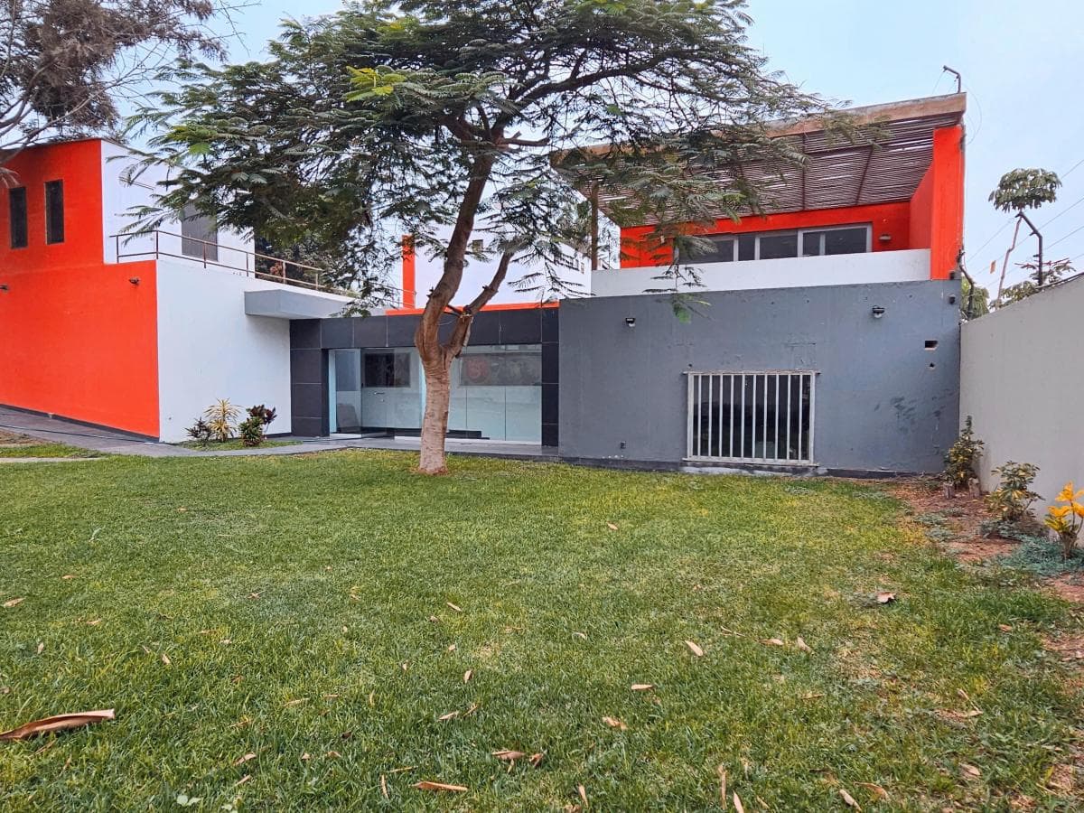 CASA EN ÓVALO LA ROTONDA - NEGOCIABLE - 2