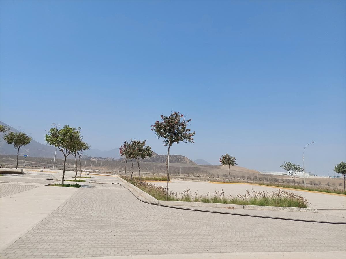 ¡Se Alquila Amplio Terreno En Macrópolis, Lurín! - 1