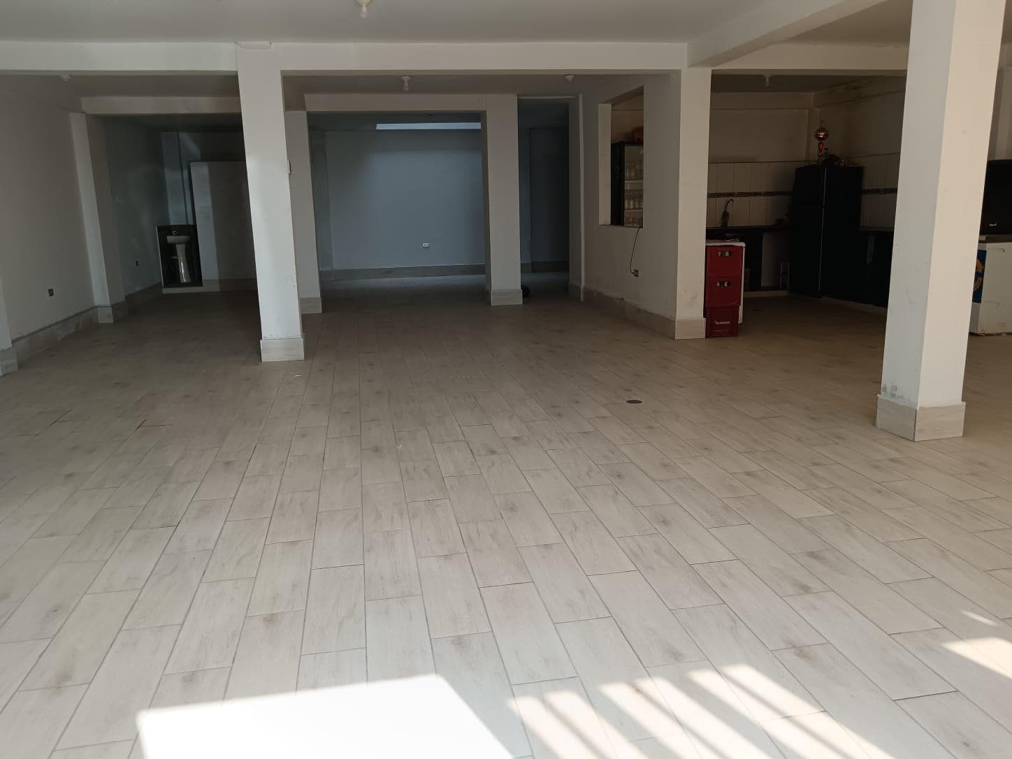 Vendo Hermosa Casa De 2 Pisos Con Amplio Local Comercial En Santa María – Huacho - 1
