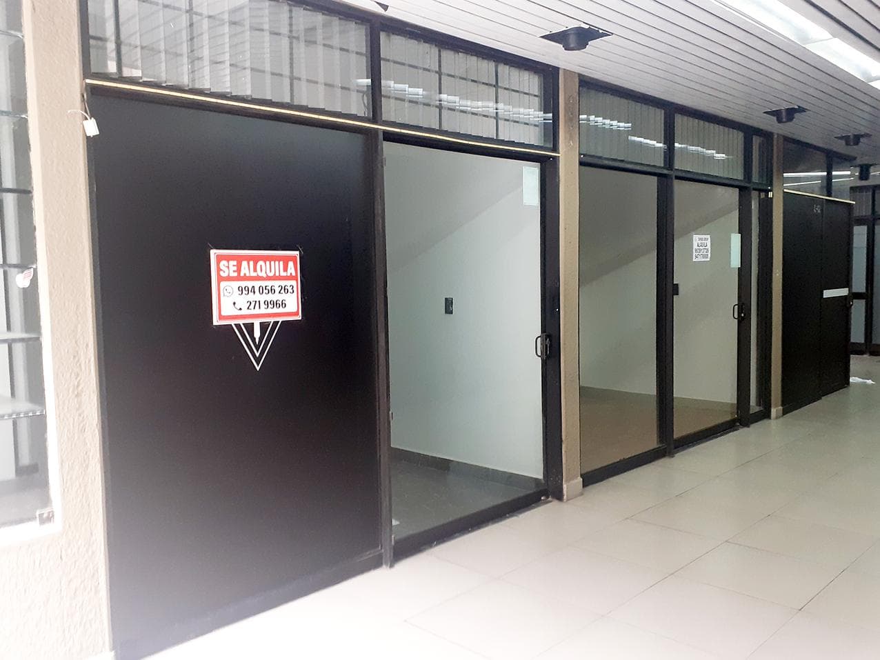 ALQUILER de local comercial de 8 m2 en Chacarilla, Santiago de Surco - 1