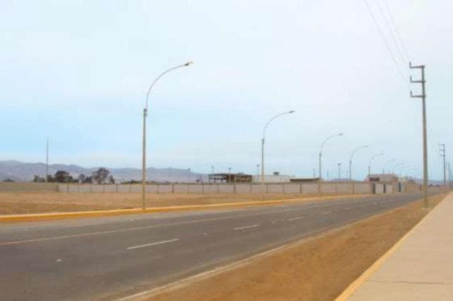 ALQUILER TERRENO COMERCIAL / INDUSTRIAL EN PUCUSANA - 1