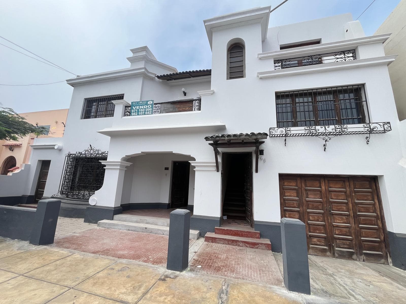 GRAN VENTA DE DOS CASAS AL PRECIO DE UNA, EN LA PUNTA CALLAO - 2
