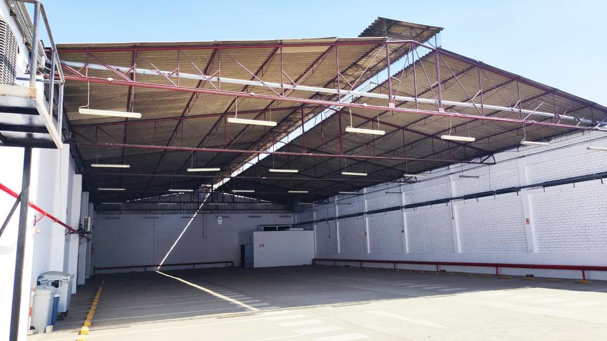Local Industrial 3500 m2 en alquiler - San Luis - 1