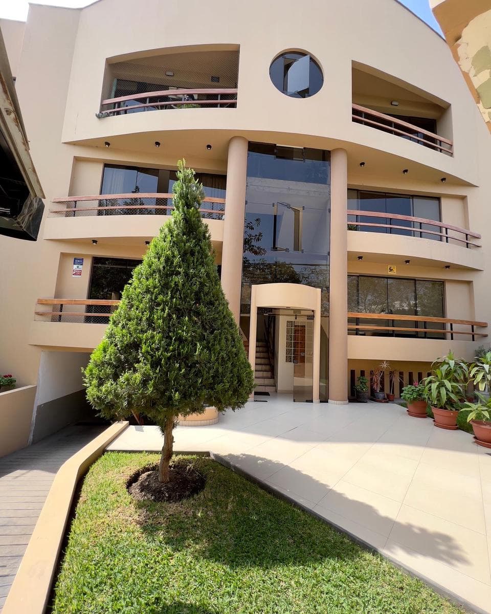 DUPLEX AMPLIO CON BALCON Y TERRAZA 4 HABITACIONES, SURCO (UPC, ESAN) - 1