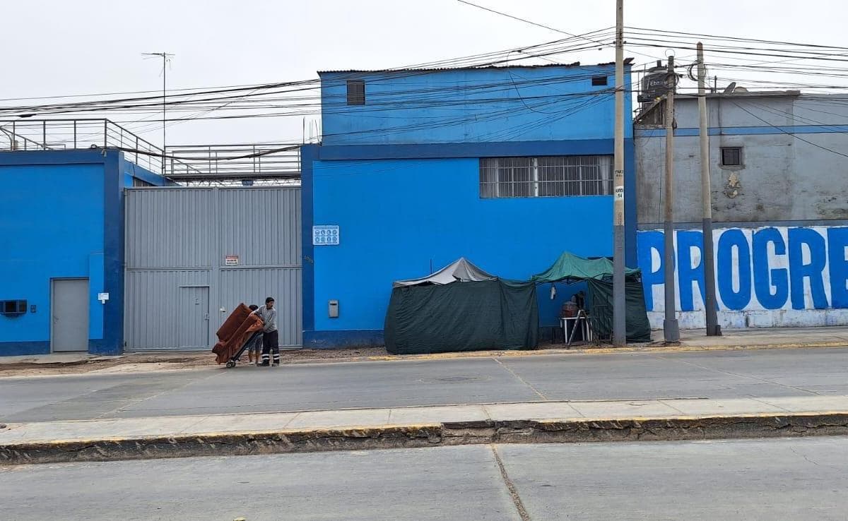 Venta De Local Industrial EN AV. ARGENTINA CALLAO - 1