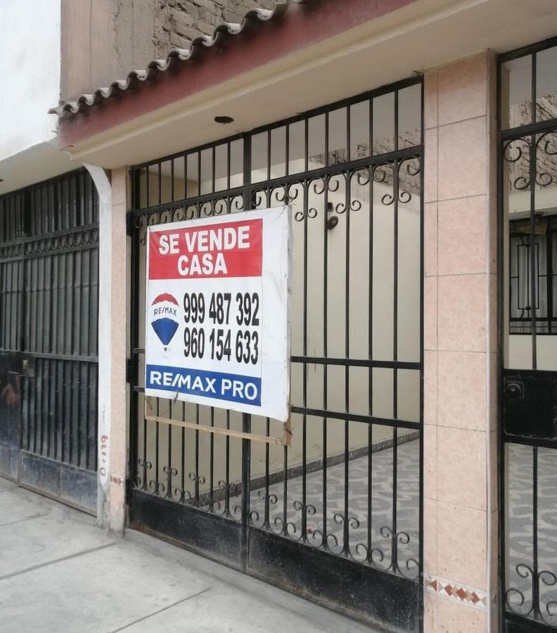 SE VENDE CASA EN CARABAYLLO - 2