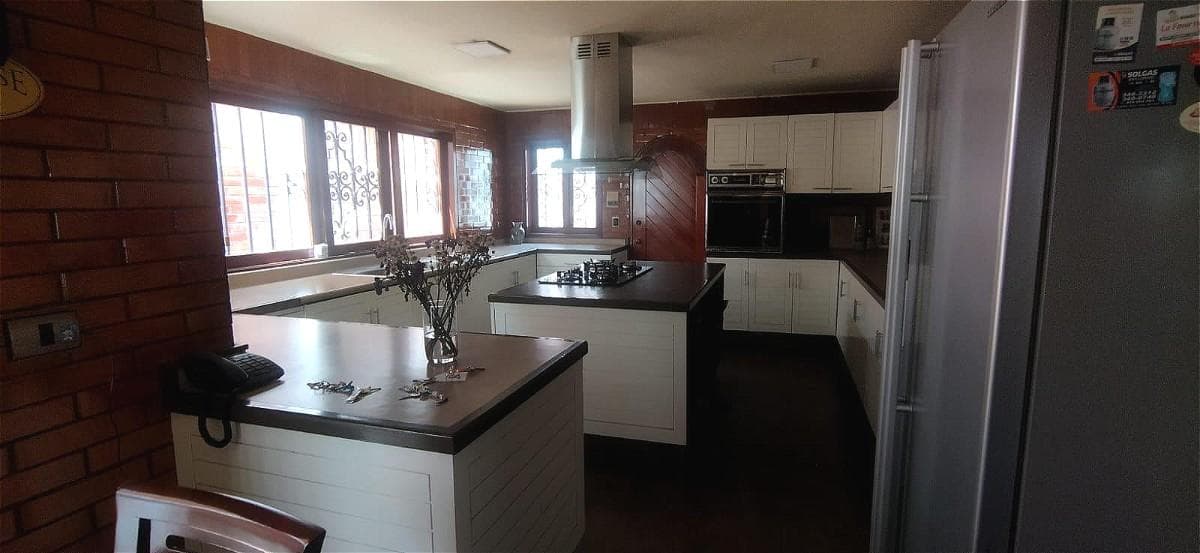 Alquilo Hermosa Casa en condominio privado ubicado av. Golf Los Incas, Surco. - 1
