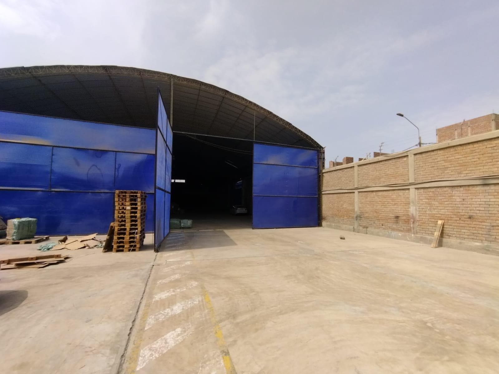 Local Industrial y Nave en Alquiler y Venta desde 1000 m2 - Ovalo Cantolao - Callao - 2