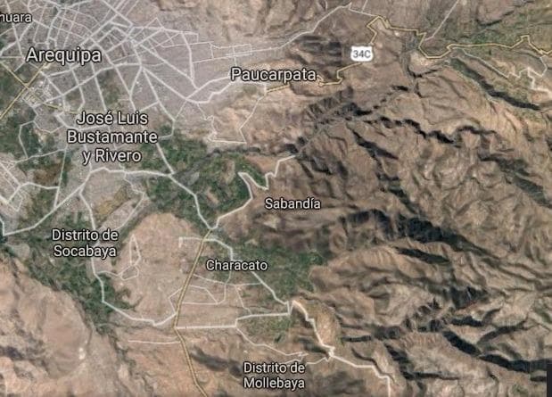 VENTA LOCAL COMERCIAL EN PAMPAS - AREQUIPA - 2