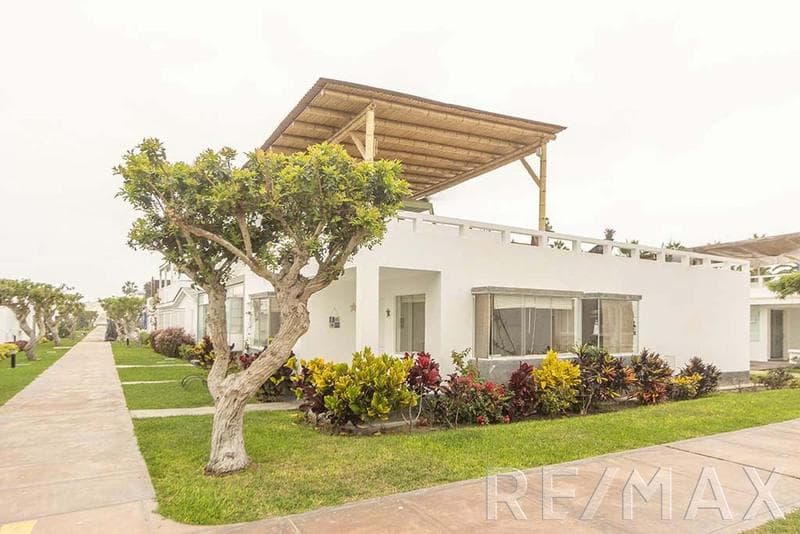 Vendo Casa de playa en Las Palmas - Asia (Km. 98.5) a un paso del boulevard. - 1