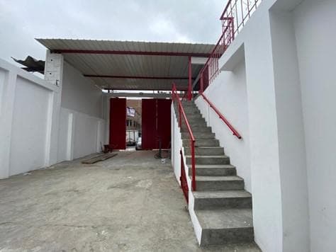 Local Comercial en Alquiler, La Victoria - 1