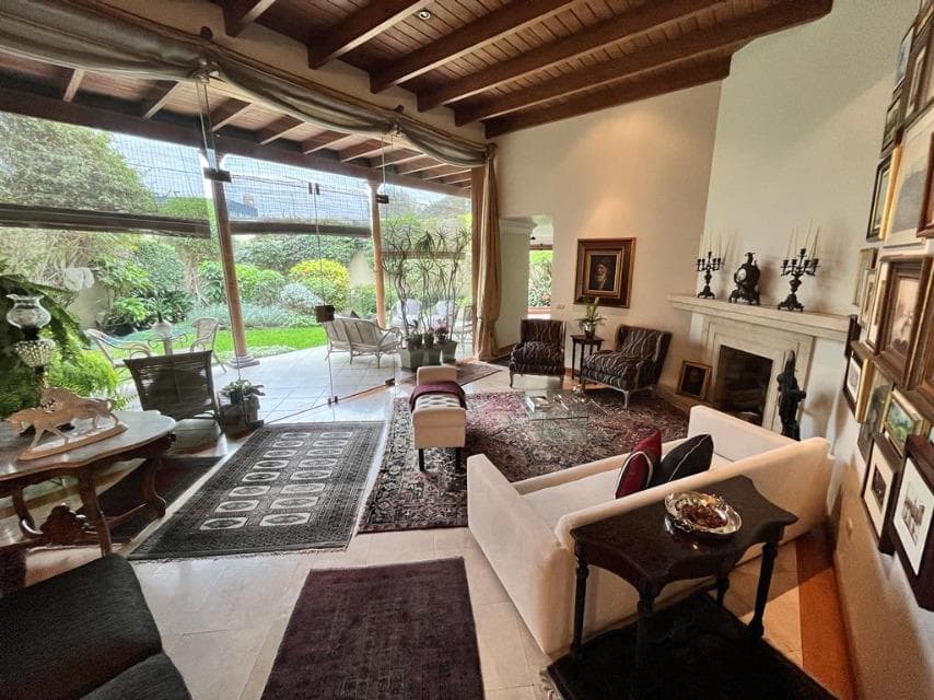 Casa en venta de 3 dormitorios en Urb. Camacho - 1