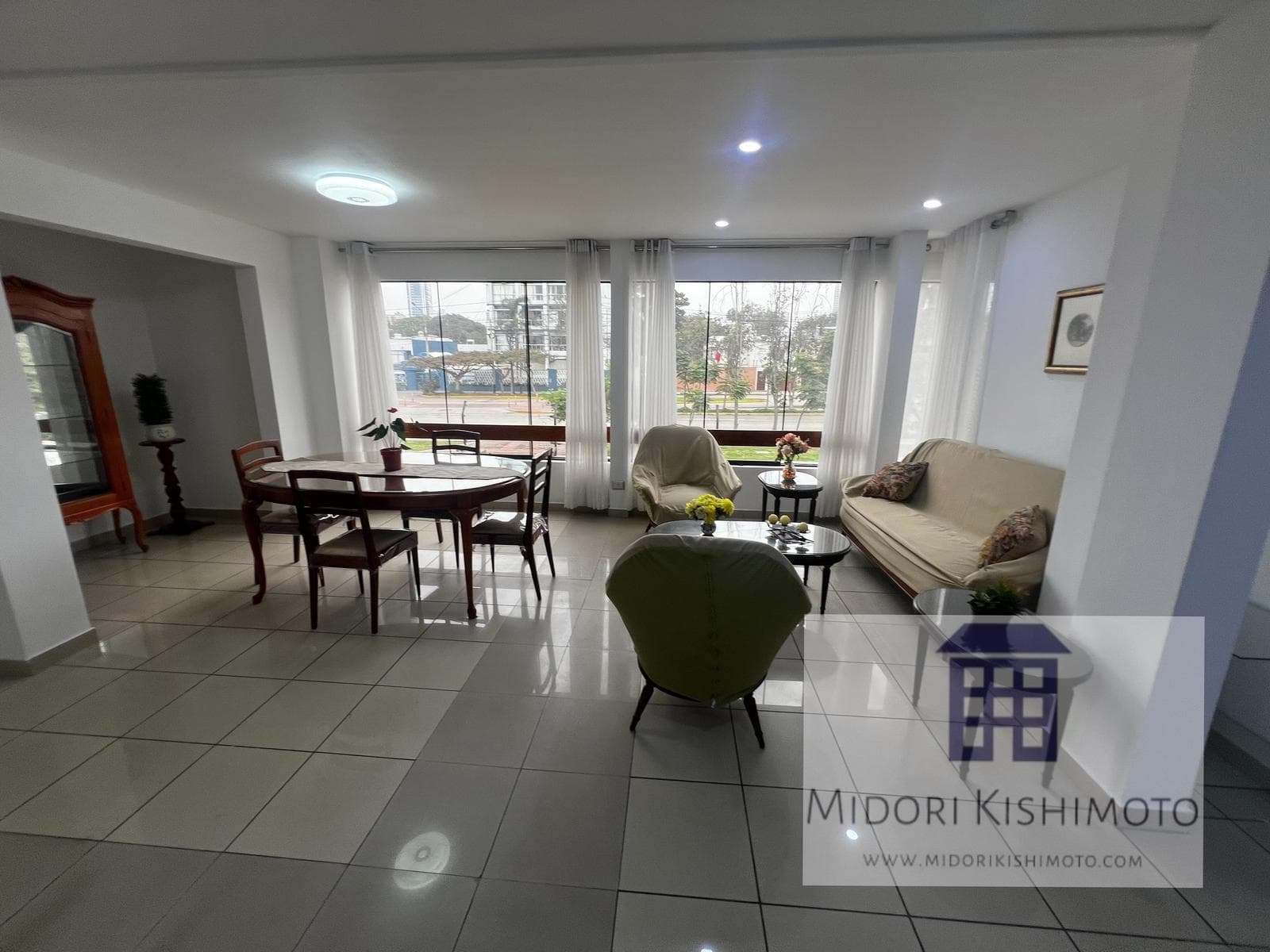 Depa 2do piso de residencia en Corpac - 2