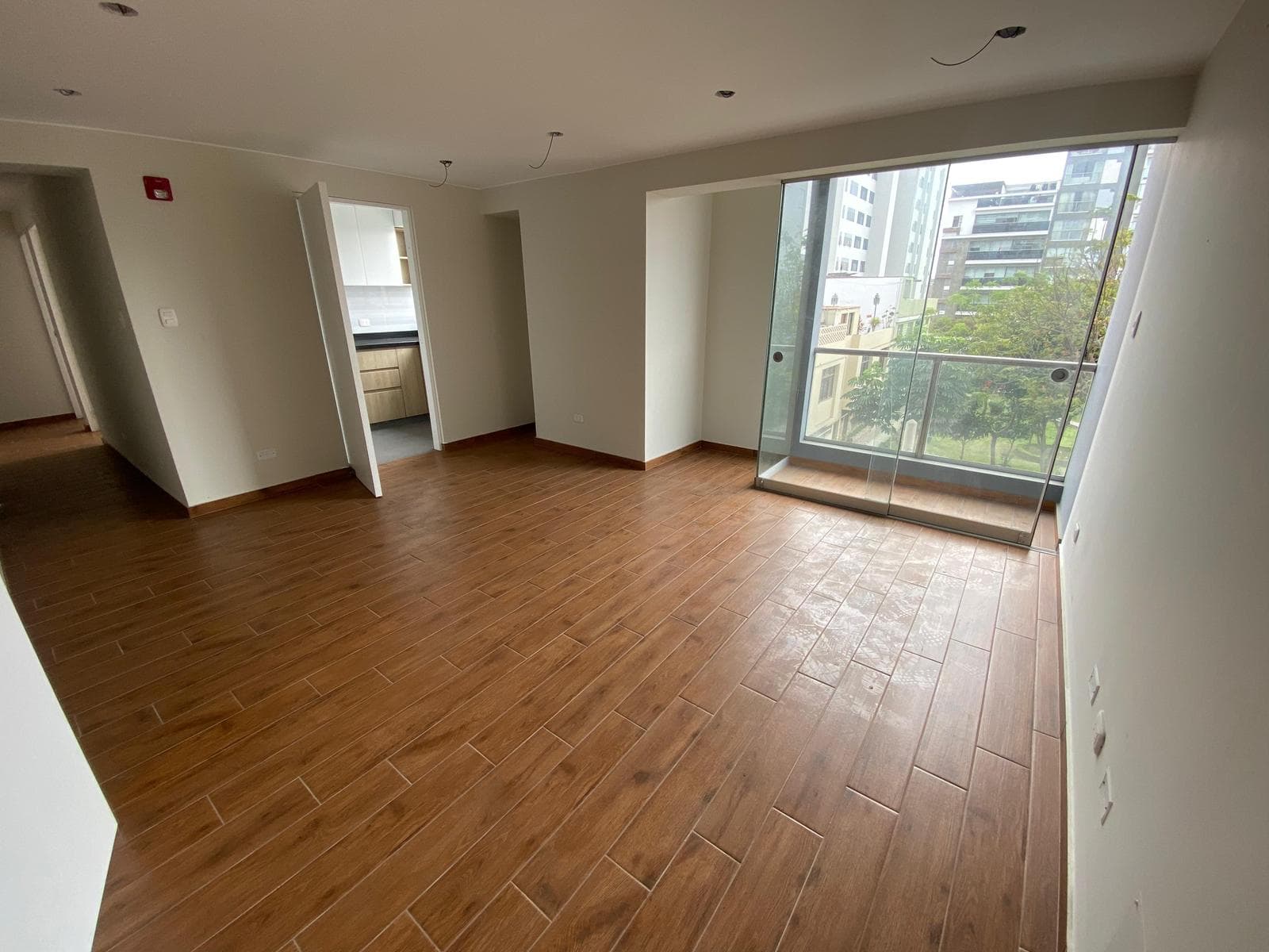 VENTA DE DEPARTAMENTO DE ESTRENO CON 79M2 VISTA A PARQUE - 2