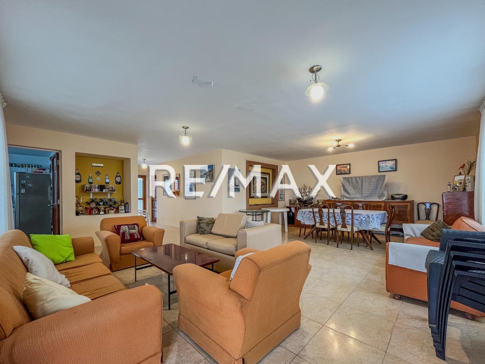 CASA COMO TERRENO EN VENTA - 2