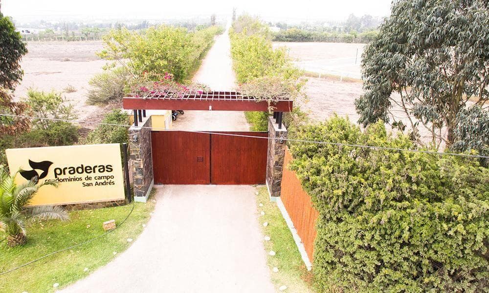 Venta de Terreno de Campo 2,231 m2 en Condominio Praderas San Andres Mala Cañete km 75.5 Pan. Sur - 1