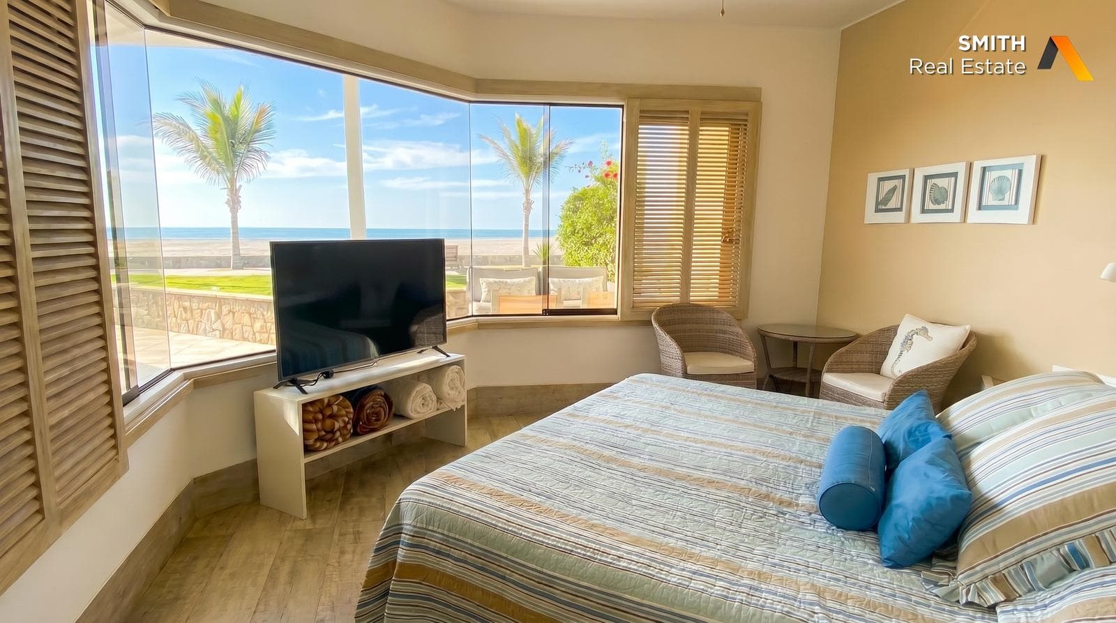 VENTA DE CASA DE PLAYA EN BOCA DE LEON KM 80, AL COSTADO DE SAN ANTONIO - 1