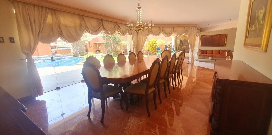 Casa con piscina en La Molina - 2