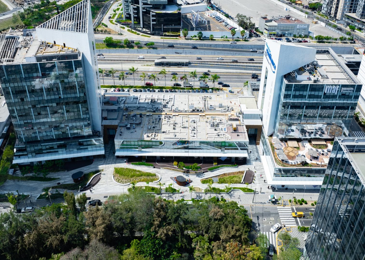 Oficina de 277 m2 en Alquiler - Gris - Centro financiero de San Isidro - 1