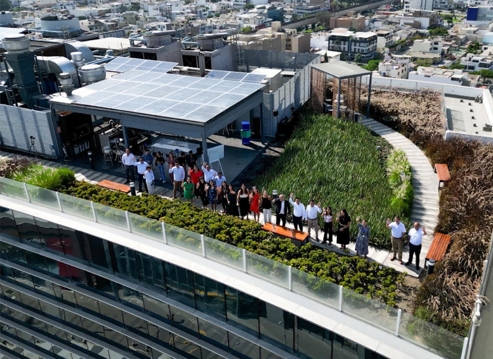 Oficina de 370 m2 en Alquiler - Gris - Frente a la Javier Prado - 1