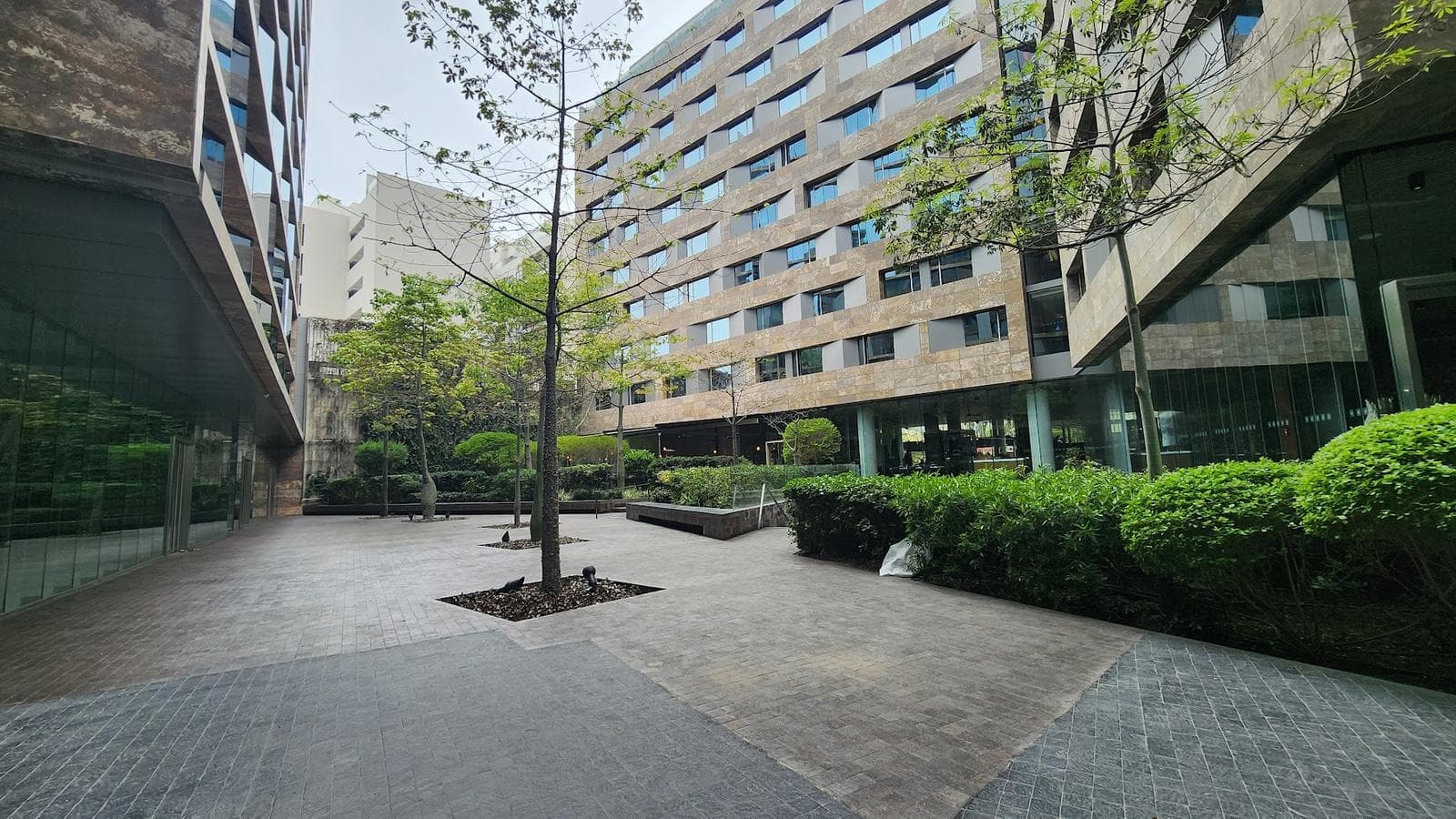 Oficina Centro empresarial Centric 422 m2 San Isidro - 1