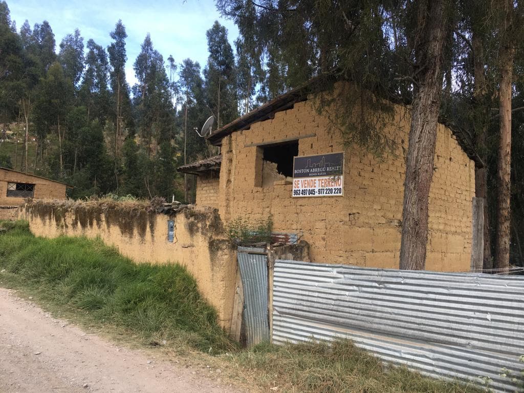Terreno 1216 m2 Av. Alfonso Ugarte cerca al Cementerio Esperanza Eterna - Palian - 2