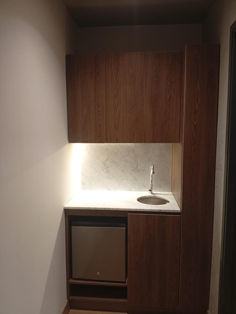 VENTA OFICINA EN CENTRO EMPRESARIAL SAN ISIDRO - OF 212 (609-614-96 FABI) - 2