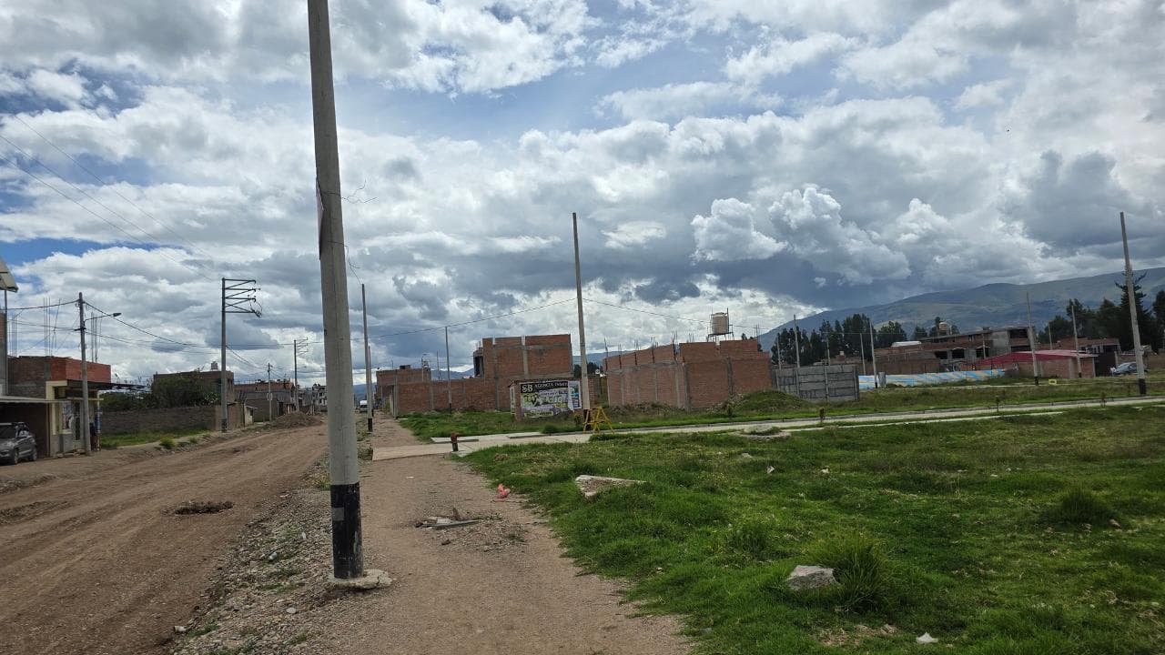 Terreno en Pilcomayo cerca a la Carretera Central - 2