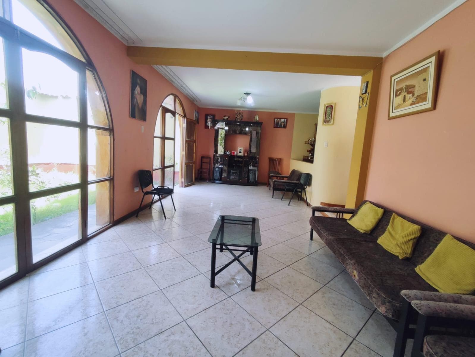 ¡CASA CON COCHERA EN ALQUILER DE 200 M2 EN PLENA AV. EJÉRCITO! - 2