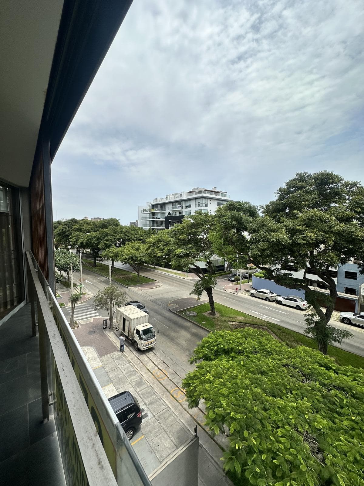 VENTA DEPA EN MIRAFLORES - DPTO 402 (609-1014-1 CARLA) - 1