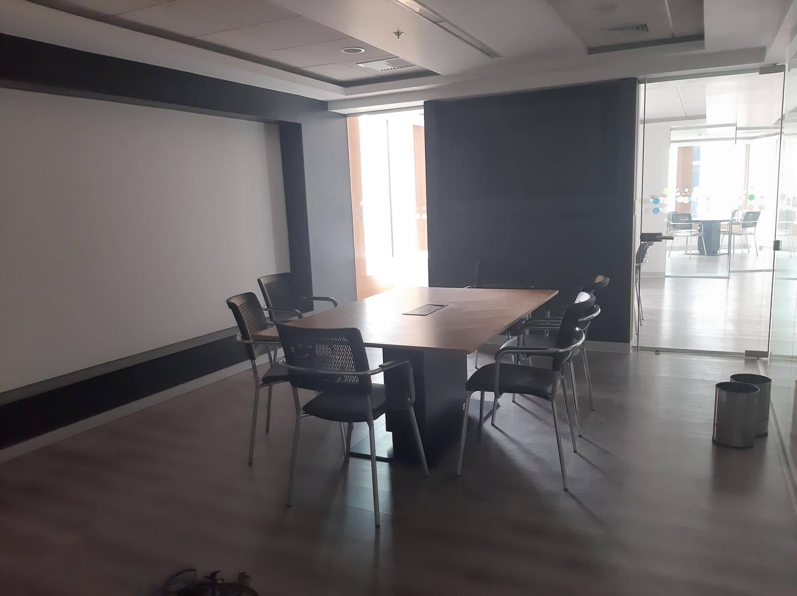 Alquilo oficina en el centro empresarial Real - 1