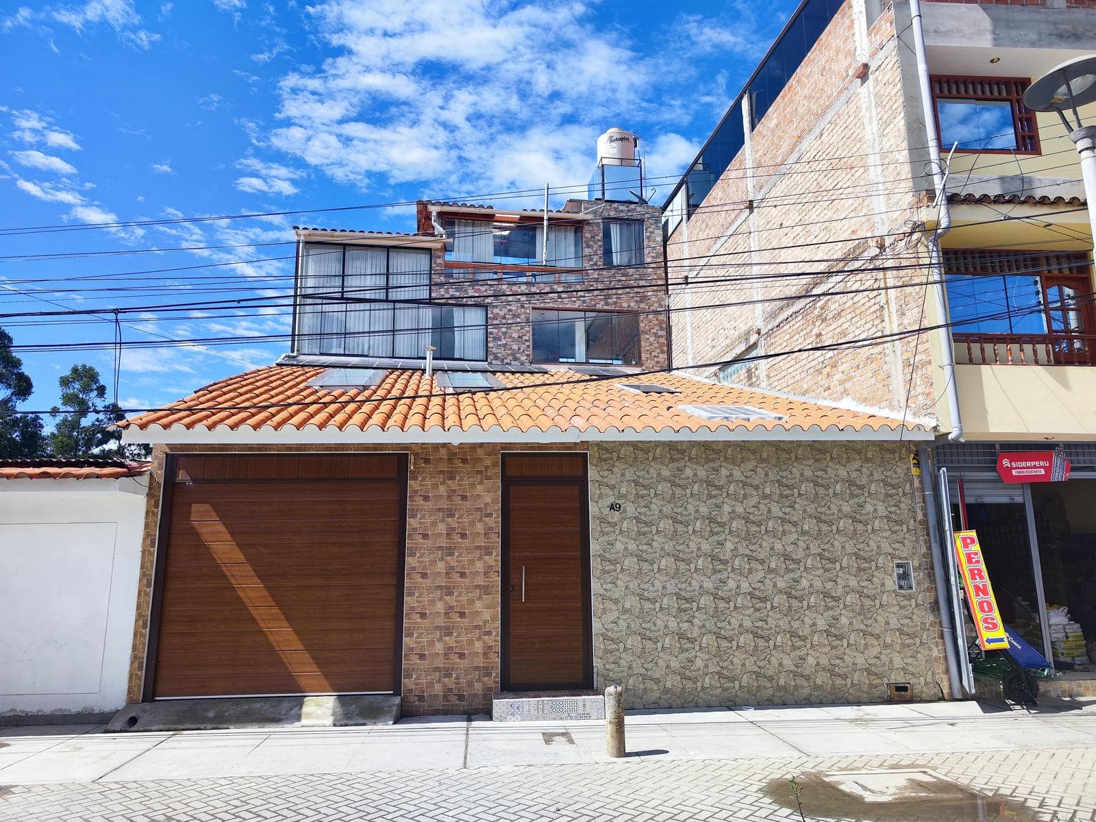 Casa en Av. Hoyos Rubio - 1